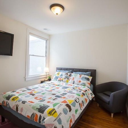 3-Min Walk To Petworth Metro Station ;10 Mins To Convention Center: Private Cozy And Quiet Bedroom And Bathroom Distrito de Colúmbia Exterior foto