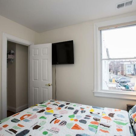 3-Min Walk To Petworth Metro Station ;10 Mins To Convention Center: Private Cozy And Quiet Bedroom And Bathroom Distrito de Colúmbia Exterior foto