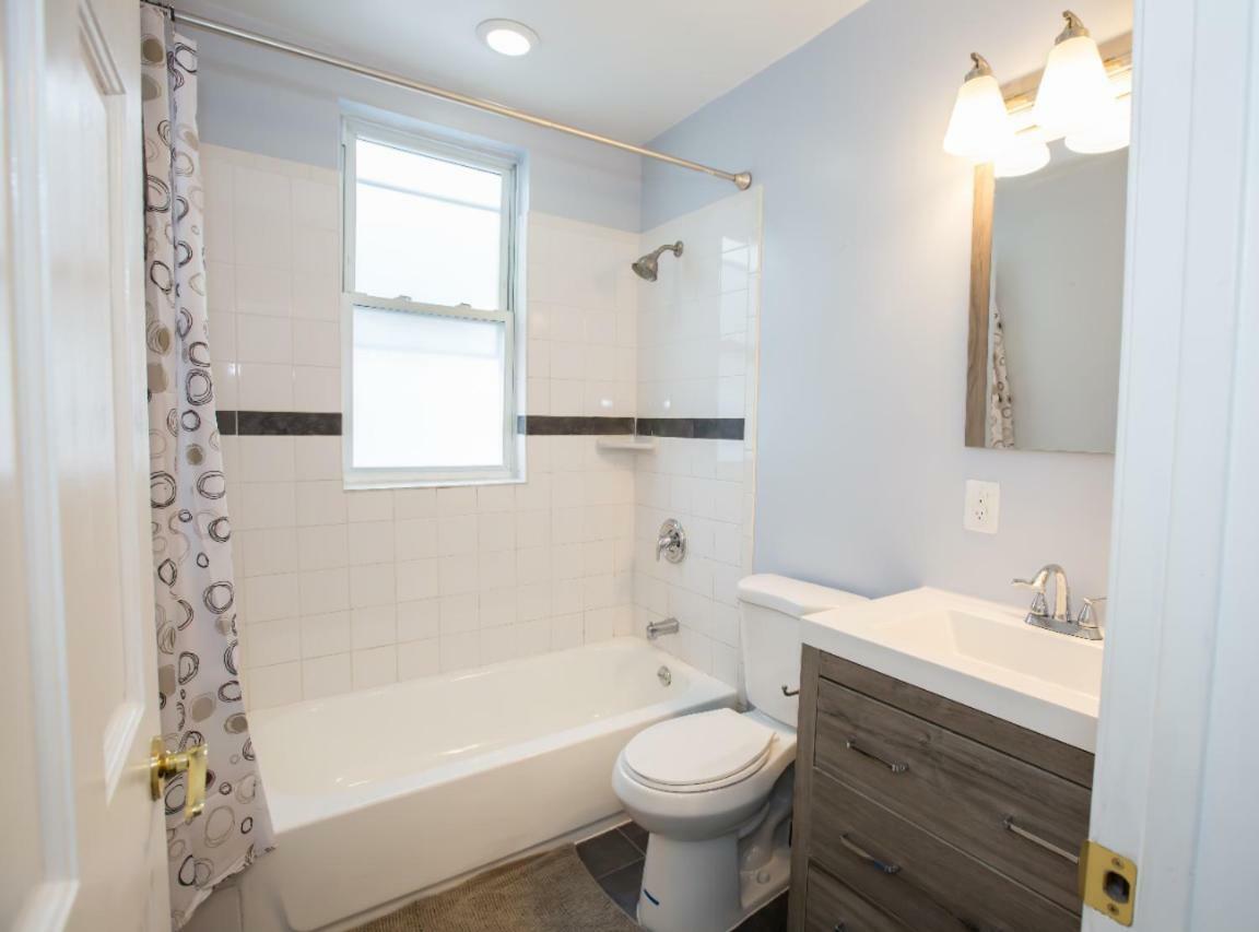 3-Min Walk To Petworth Metro Station ;10 Mins To Convention Center: Private Cozy And Quiet Bedroom And Bathroom Distrito de Colúmbia Exterior foto